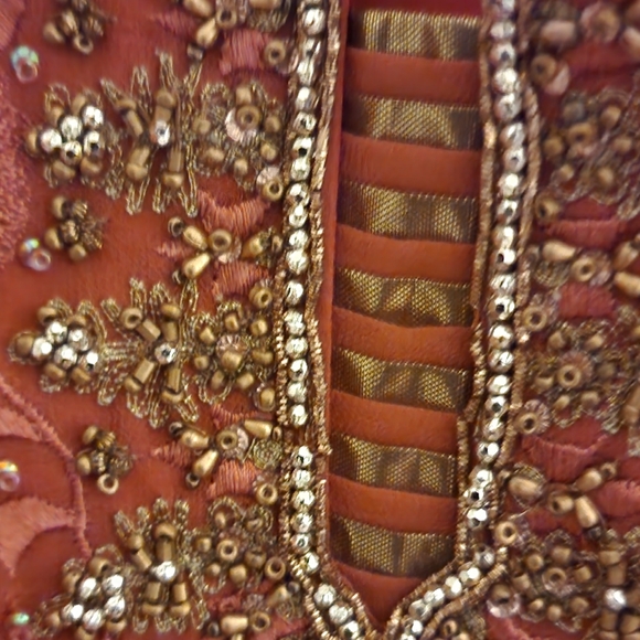 Tunic - Picture 8 of 8